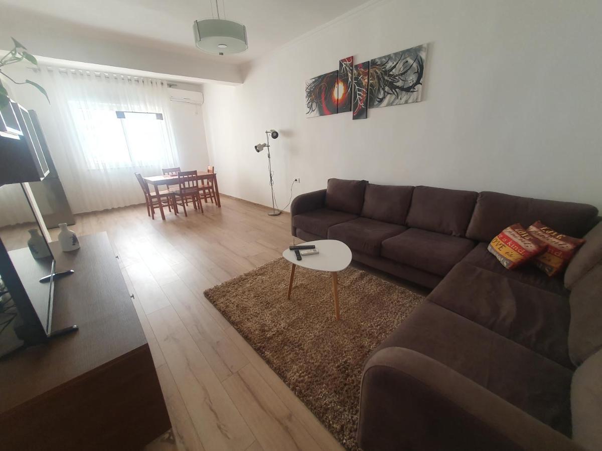 Apartment In The Heart Of Tirana , Bllok Exterior foto